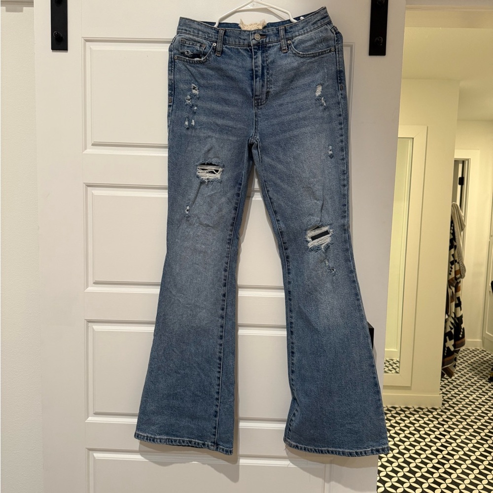 Altar’d State flare leg distressed jeans. EUC. 28/7